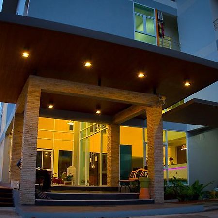 Centrino Hotel Surat Thani Exterior foto