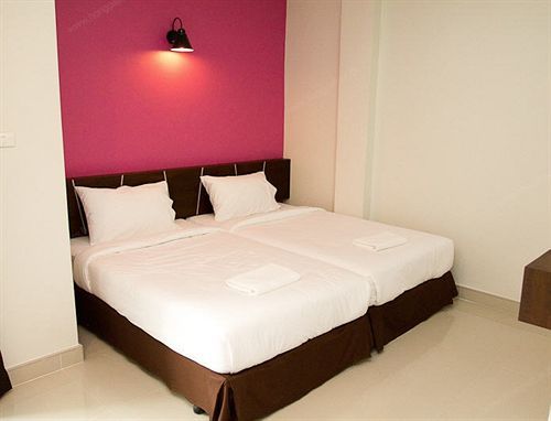 Centrino Hotel Surat Thani Exterior foto